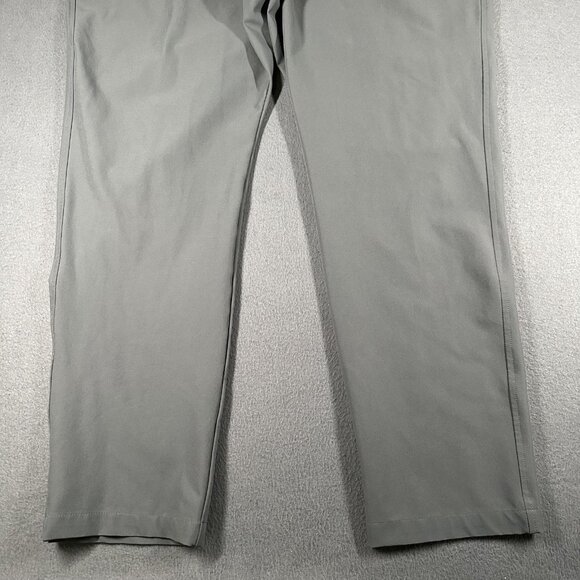 Under Armour Pants Mens 38x30 Performance Stretch Elastic Waist Golf 1377301 - Picture 2 of 13